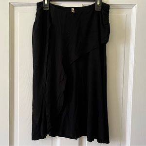 Three Dots Black Skirt w/Side Ruching and Raw Edgings, See Measurements